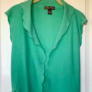 Foo sweater scalloped vest